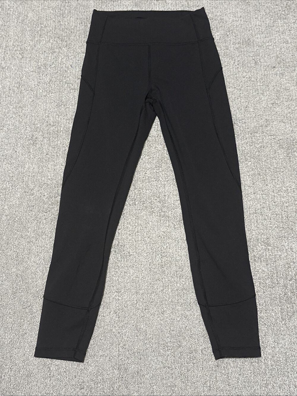 Lululemon In Movement Tight 25” Inseam Size 6 Black Everlux High Rise Leggings